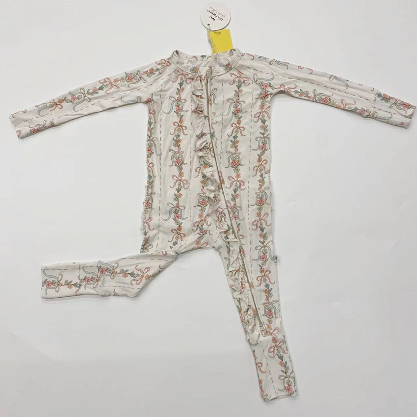 Ruffle Zippy