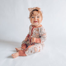 Load image into Gallery viewer, Roarin&#39; Cutie
