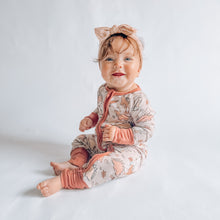 Load image into Gallery viewer, Roarin&#39; Cutie
